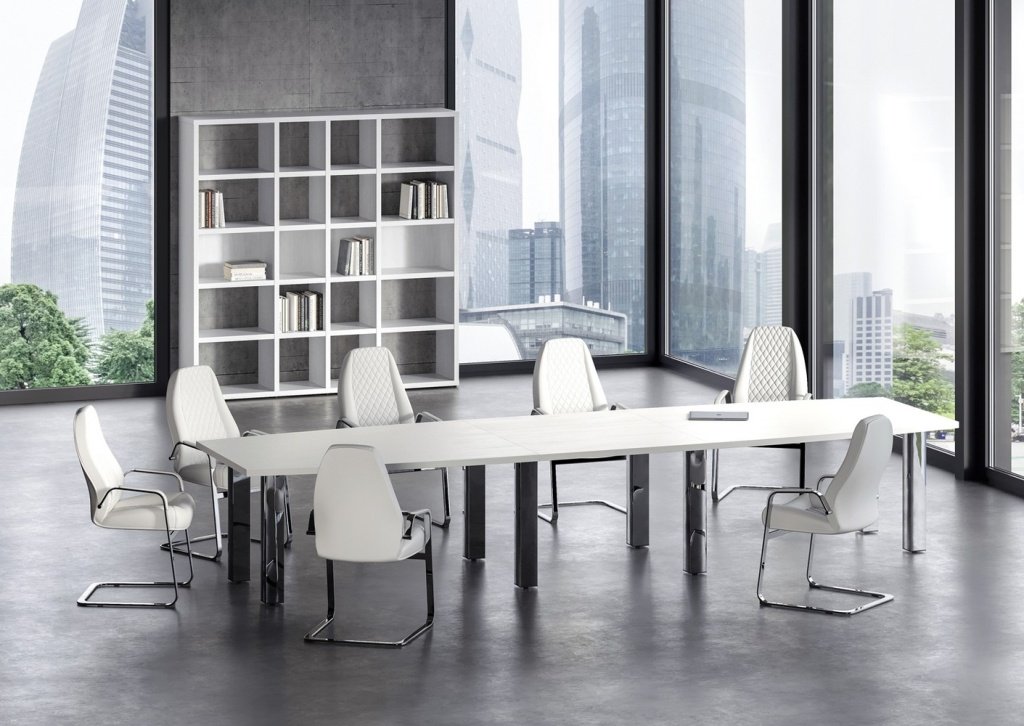 Стол для переговоров Yalta Lux на квадратных опорах из нержавеющей стали сечением 100х100мм