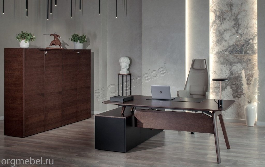 Кабинет руководителя Rail на опорах из массива дуба